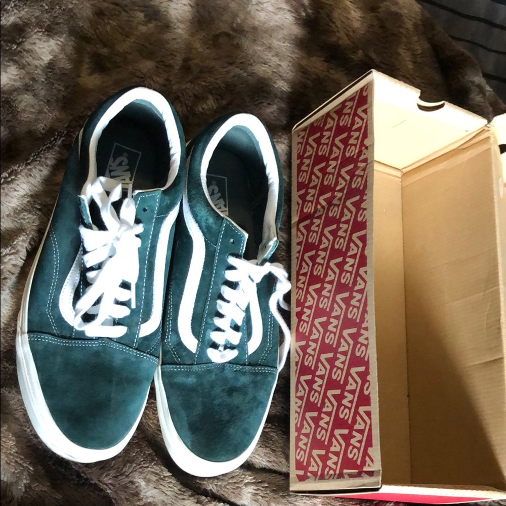 Old School Vans Men's Pig Suede  Sneakers